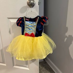 Snow White Costume size 6-9 Months from Disney Store